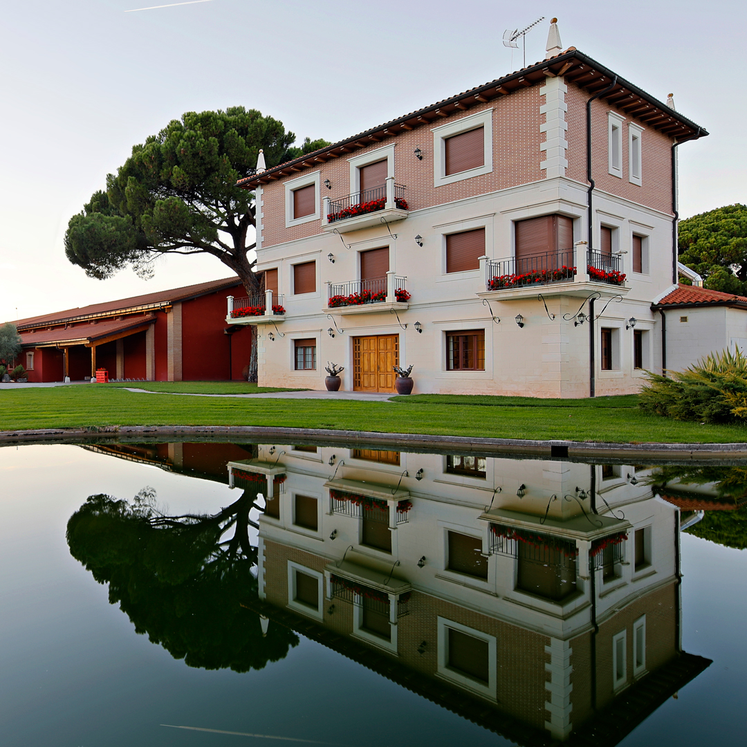 Bodega_Edificio_Pablo-Miranda-Barroso